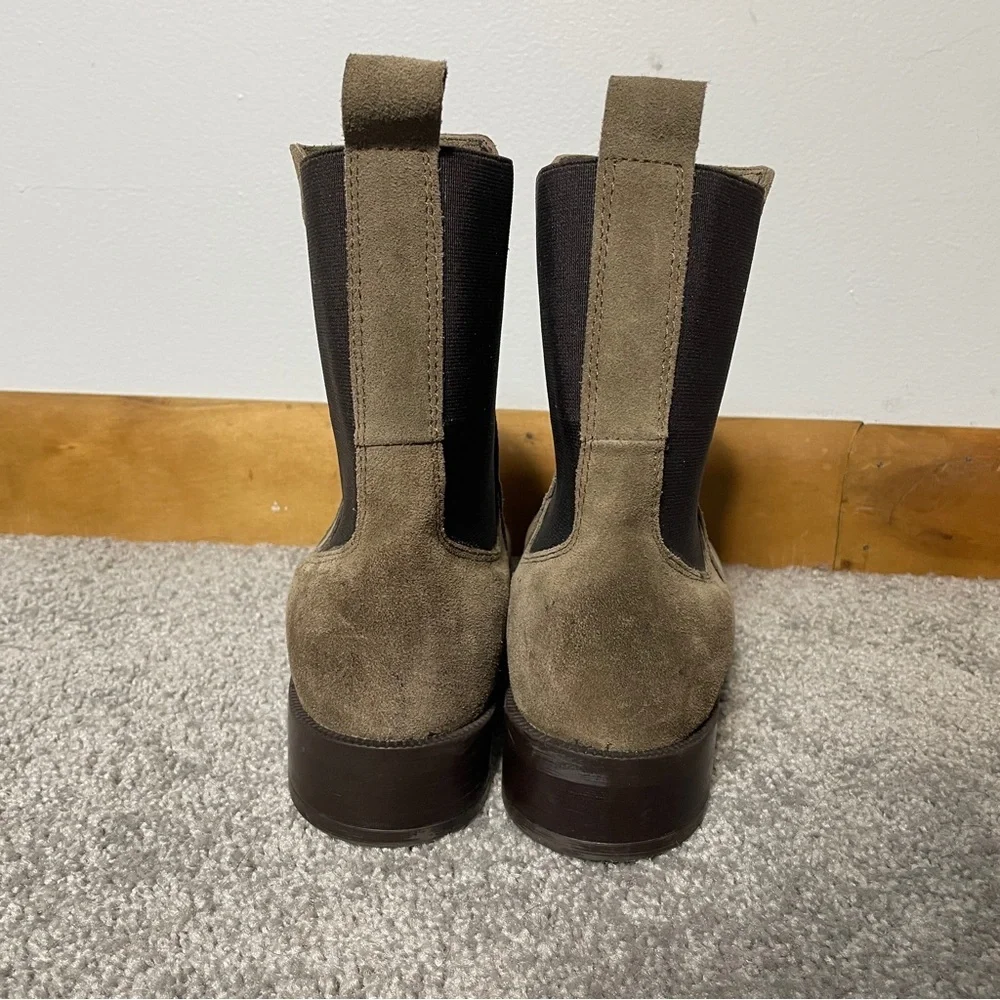 Emanuele Crasto Tan/taupe Chelsea Boots Women’s size EU 39/US 8-8.5‎